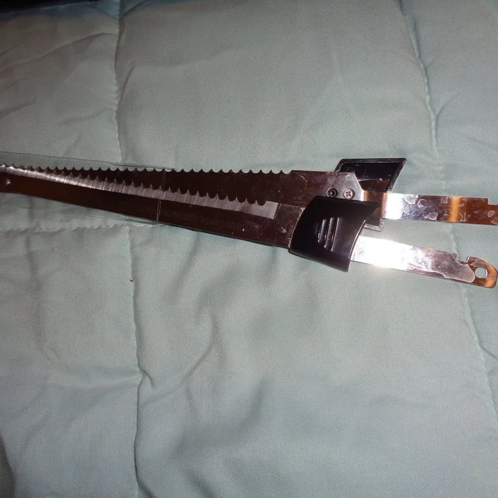 HAMILTON Beach Classic Chrome Electric Knife With Case